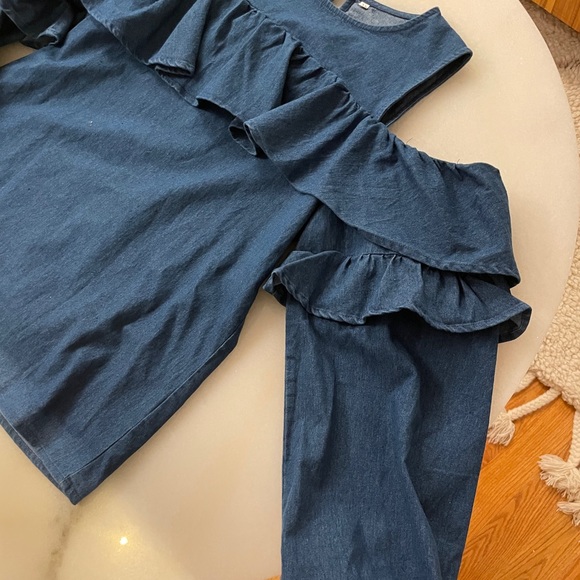 Cold Shoulder Ruffled Denim Boho Top - Picture 2 of 4